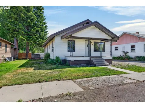 1235 Valley Avenue Baker City OR 97814