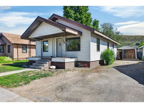 1235 Valley Avenue Baker City OR 97814