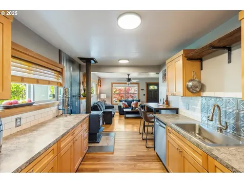 332 26th Avenue Longview WA 98632