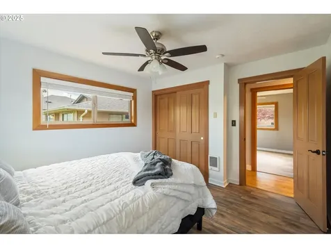 332 26th Avenue Longview WA 98632