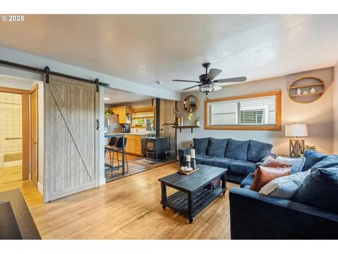 332 26th Avenue Longview WA 98632