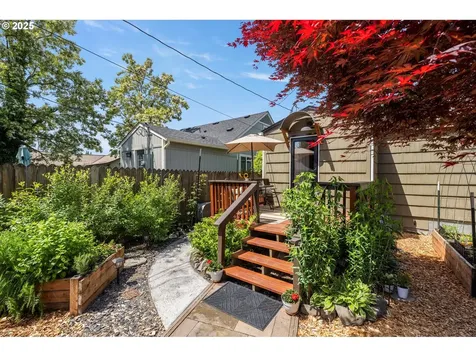 332 26th Avenue Longview WA 98632