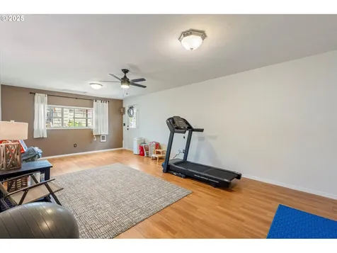 332 26th Avenue Longview WA 98632