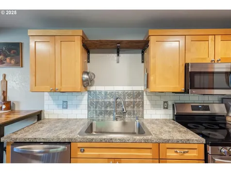 332 26th Avenue Longview WA 98632