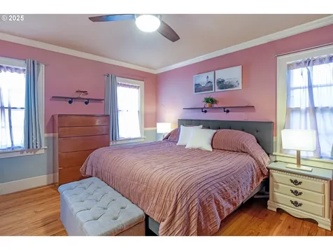 175 E Gloucester Street Gladstone OR 97027