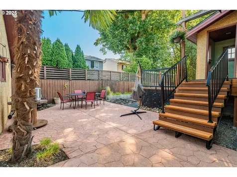 175 E Gloucester Street Gladstone OR 97027