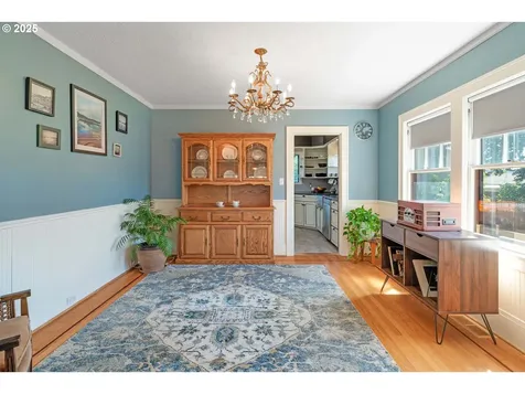 175 E Gloucester Street Gladstone OR 97027