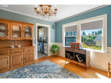 175 E Gloucester Street Gladstone OR 97027
