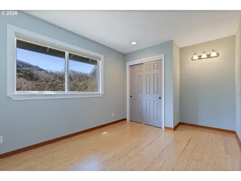 180 SE Highway 101 Lincoln City OR 97367