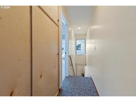 180 SE Highway 101 Lincoln City OR 97367