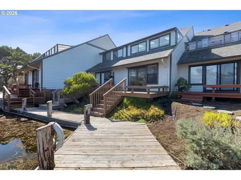180 SE Highway 101 Lincoln City OR 97367