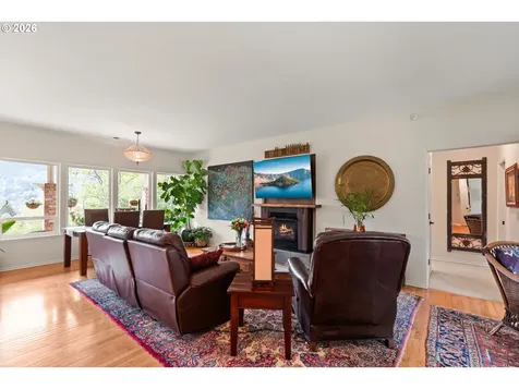 17146 Mountain Drive Brookings OR 97415