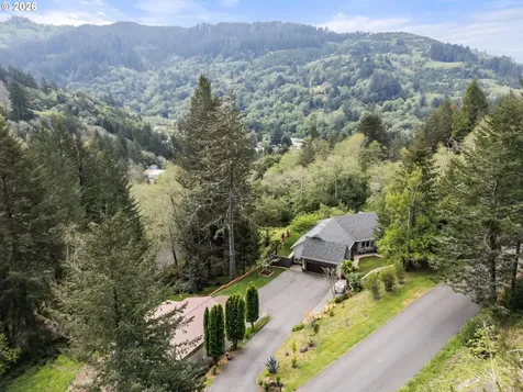 17146 Mountain Drive Brookings OR 97415