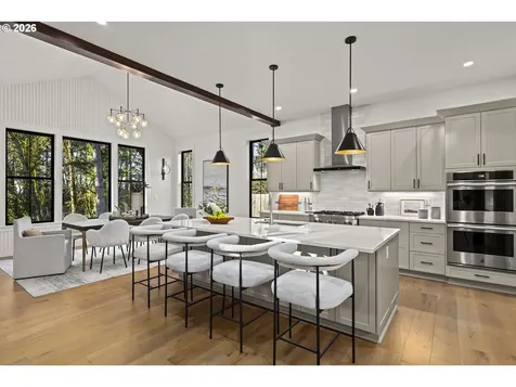 2065 SW 75th Avenue Portland OR 97225