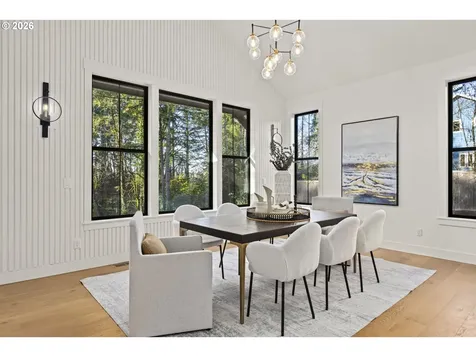 2065 SW 75th Avenue Portland OR 97225