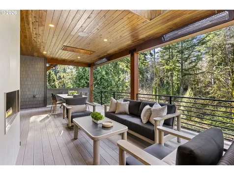 2065 SW 75th Avenue Portland OR 97225