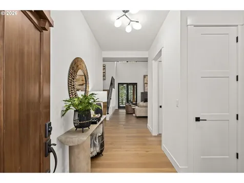 2065 SW 75th Avenue Portland OR 97225