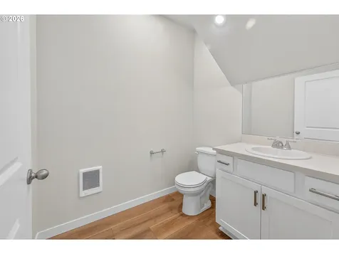 9281 E Burnside Street Portland OR 97216