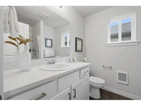9281 E Burnside Street Portland OR 97216