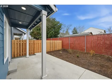 9281 E Burnside Street Portland OR 97216