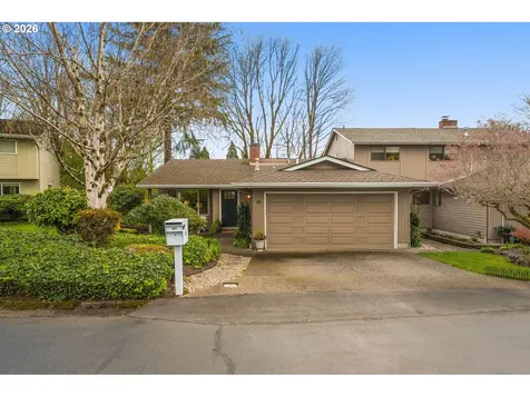 19 Bloch Terrace Lake Oswego OR 97035