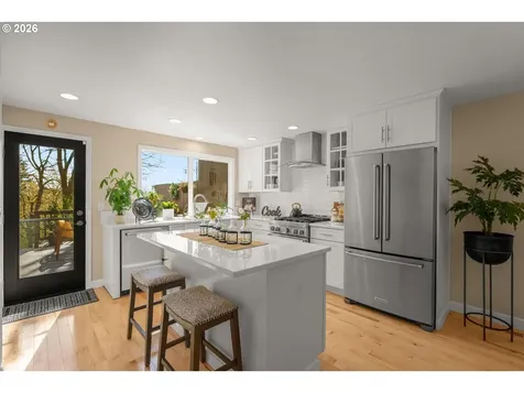 19 Bloch Terrace Lake Oswego OR 97035