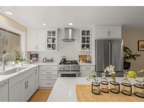 19 Bloch Terrace Lake Oswego OR 97035