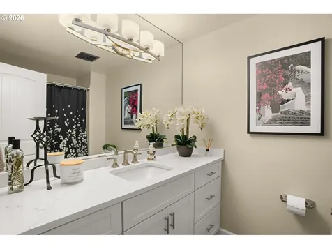 19 Bloch Terrace Lake Oswego OR 97035