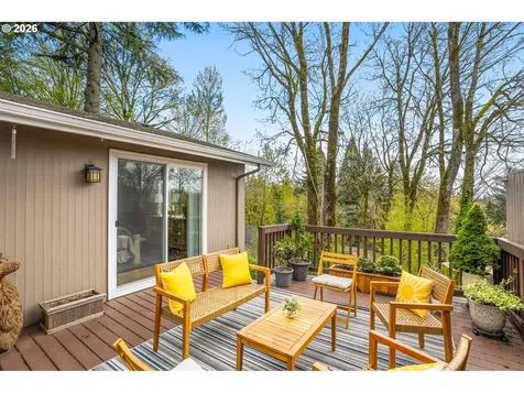 19 Bloch Terrace Lake Oswego OR 97035