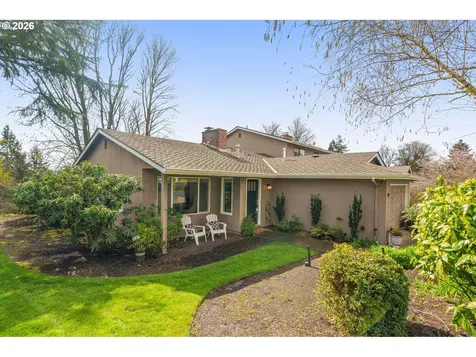 19 Bloch Terrace Lake Oswego OR 97035