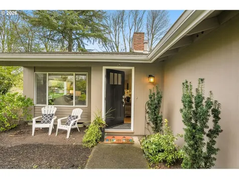 19 Bloch Terrace Lake Oswego OR 97035