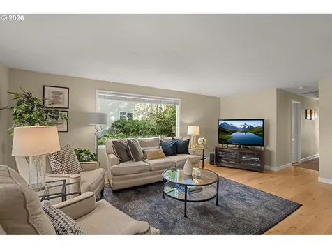 19 Bloch Terrace Lake Oswego OR 97035