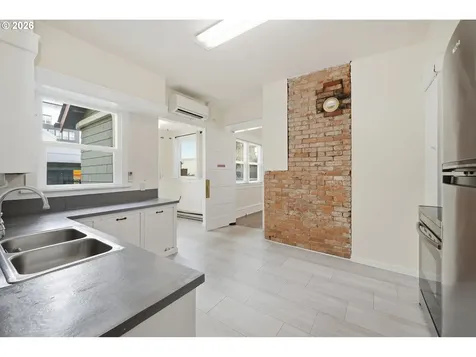 245 W 13th Avenue Eugene OR 97401