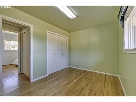 12514 NE Russell Street Portland OR 97230