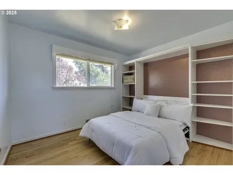 12514 NE Russell Street Portland OR 97230