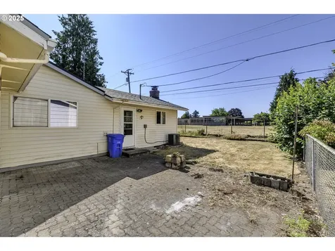 12514 NE Russell Street Portland OR 97230