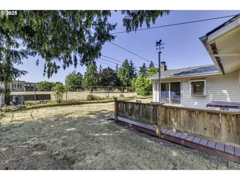 12514 NE Russell Street Portland OR 97230