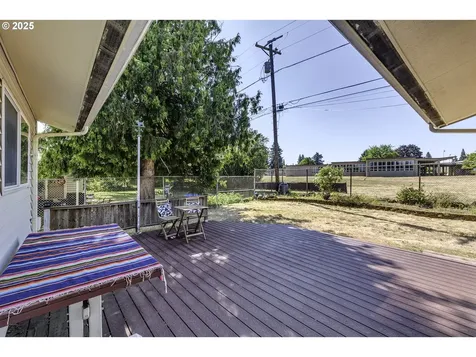 12514 NE Russell Street Portland OR 97230