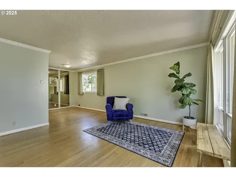 12514 NE Russell Street Portland OR 97230