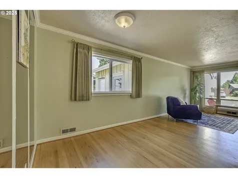 12514 NE Russell Street Portland OR 97230