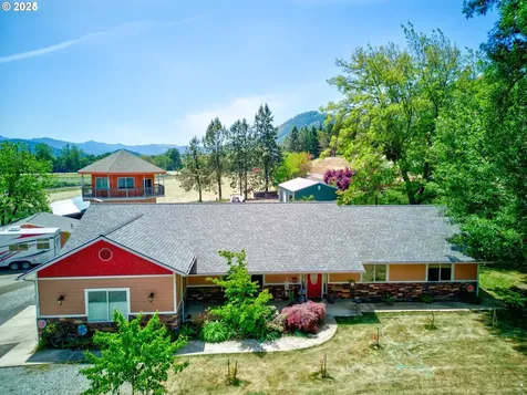 135 Market Lane Myrtle Creek OR 97457
