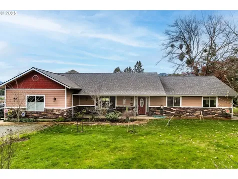135 Market Lane Myrtle Creek OR 97457