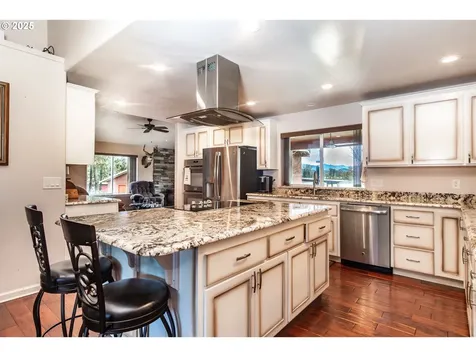 135 Market Lane Myrtle Creek OR 97457