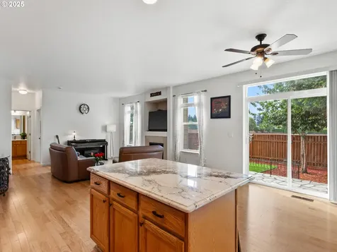 4296 SE Oakhurst Street Hillsboro OR 97123