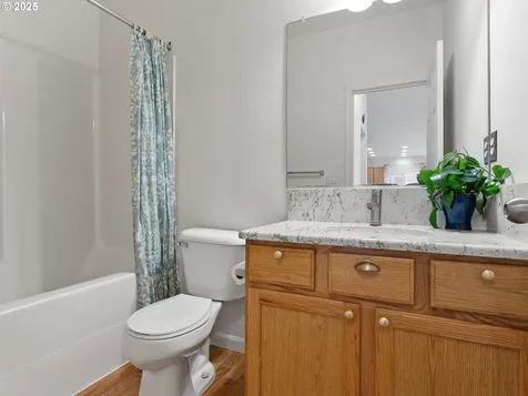 4296 SE Oakhurst Street Hillsboro OR 97123