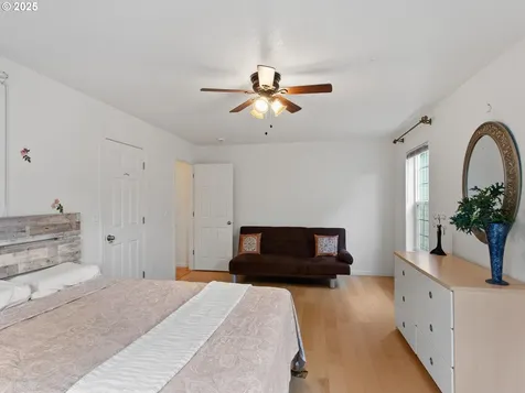4296 SE Oakhurst Street Hillsboro OR 97123