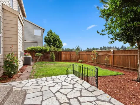 4296 SE Oakhurst Street Hillsboro OR 97123