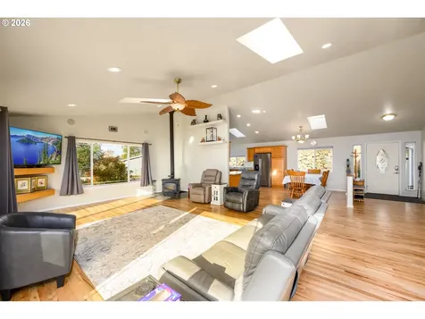 658 Ryan Heights Lane Roseburg OR 97470