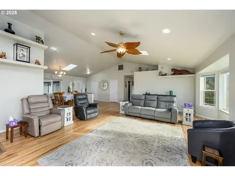 658 Ryan Heights Lane Roseburg OR 97470