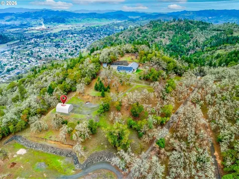658 Ryan Heights Lane Roseburg OR 97470